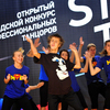 Свою импровизацию показали участники команды «Mad Street Dancers» — newsvl.ru