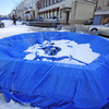 Последствия минувшего снегопада "заставят" специалистов заново обтянуть чаши фонтанов технической тканью — newsvl.ru