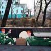 На стене изображены диггеры, исследующие подземелья Владивостока — newsvl.ru