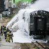 Пожарные залили "горящий" вагон пеной и водой — newsvl.ru