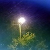 Снег на зеленой траве минувшим вечером могли наблюдать жители улиц Снеговая, Карьерная, Руднева и частично Выселковой — newsvl.ru