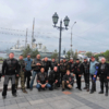 Участники мотопробега фотографируются на память перед стартом — newsvl.ru