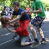 До Mad Shot были допущены игроки команд «Сафоновцы», «Баскетбольный мячик» и «Рашгарды» (до 15 лет), а также «Данк элит» и «Канара» (15-17 лет) — newsvl.ru