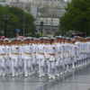 Рота выпускников марширует к Вечному огню — newsvl.ru