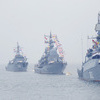 Военные корабли в парадном строю — newsvl.ru