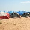 Ливадия: пляж палаточного лагеря «Калейдоскоп-1» - для «дикарей» специально оборудованы палаточные места, которые на сегодняшний день практически все заняты — newsvl.ru