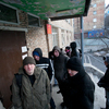В настоящее время около десяти участников акции протеста находятся у здания Фрунзенского РОВД, ожидая своего товарища — newsvl.ru