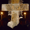 Возле проруби был установлен огромный ледяной крест — newsvl.ru