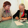 Представители старшего поколения решили также проверить свои знания — newsvl.ru