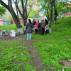 Керченская, 9а - жители осматривают новый турник — newsvl.ru