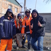 Довольные рабочие из Азии с головой теленка — newsvl.ru