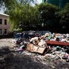 Куча мусора портила настроение жителям больше месяца — newsvl.ru