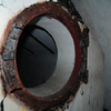 Из тоннельных хранилищ пропали металлические стеллажи, оригинальные, ещё дореволюционные, двери, погрузочные тележки и броневые вентиляционные заслонки. — newsvl.ru