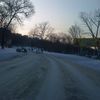 Калинина, Пески. Дорога расчищена, но накат толстый с ухабами — newsvl.ru