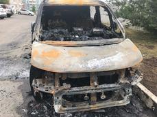 Пламенная месть: микроавтобус сожгли в Рабочем городке за увольнение 