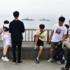 Неподалеку невозмутимо отдыхают корейские туристы — newsvl.ru