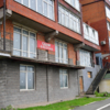 В большей части домов живут люди, хотя встречаются и пустующие дома, сдающиеся в аренду, есть и несколько заброшенных — newsvl.ru