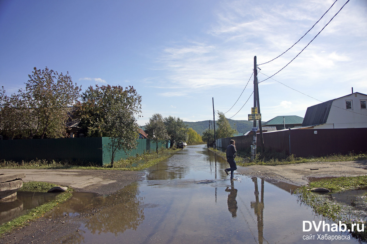 Жители поселка Победа в Комсомольске продолжают бороться с водой (ФОТО) —  Новости Хабаровска