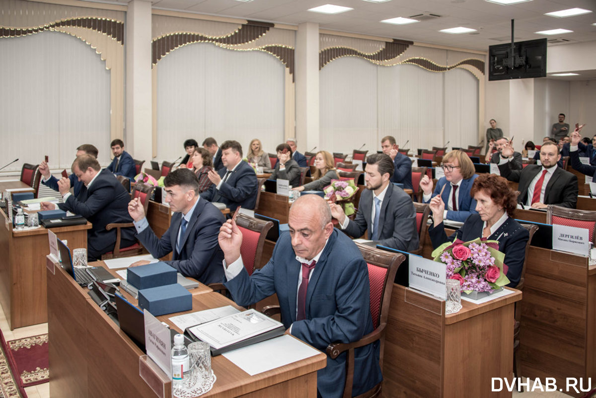 депутаты планируют. депутаты планируют. госдума рф зал заседаний. депутаты планируют. госдума зал 1994.