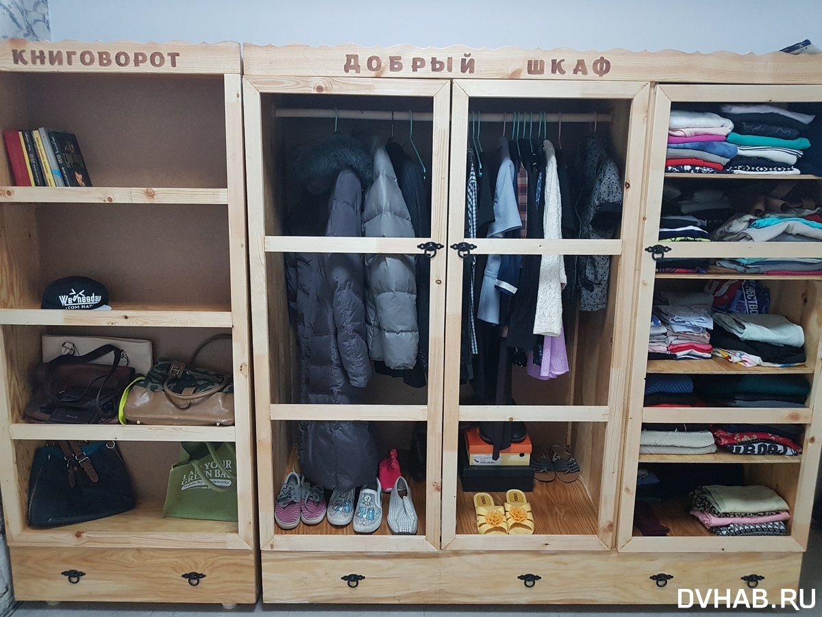 тканевая гардеробная для одежды. шкаф одежда хабаровск. шкаф из ткани. шкаф для одежды из дерева. тканевая гардеробная для одежды.