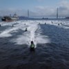 Более полусотни аквабайкеров из Приморья и Хабаровска закрыли сезон во Владивостоке морским парадом  — newsvl.ru