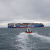 У острова Скрыплева контейнеровоз COSCO ENGLAND сел на мель (ФОТО)