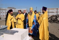 Митрополит Артемий сделал закладку нового храма в аэропорту Хабаровска 