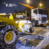 Ночью во Владивостоке будут убирать снег с прибордюрной полосы — горожан просят не парковаться вдоль дорог