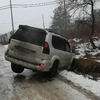 Во Владивостоке подтаявший на дорогах и тротуарах снег начал превращаться в лед (ВИДЕО)