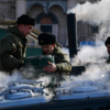 Военнослужащие готовили главный деликатес 23 февраля - солдасткую кашу — newsvl.ru