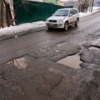У самого выезда на трассу огромные ямы — newsvl.ru