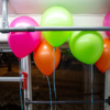 Салон украсили в этот день воздушные шары — newsvl.ru