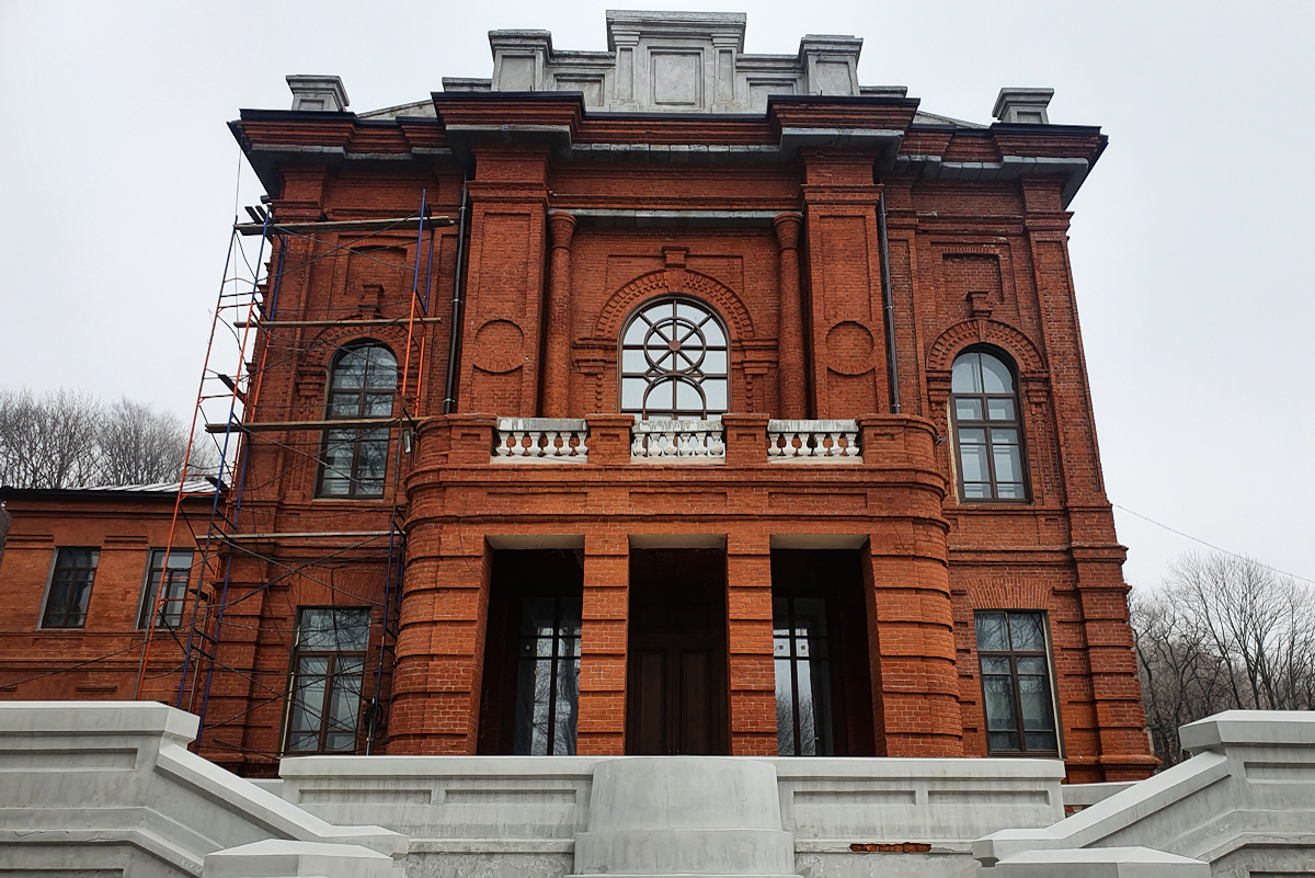 аксаковский народный дом в уфе. челябинский государственный молодёжный театр. первый народный дом в томске. театр тюз челябинск. челябинский театр юного зрителя.