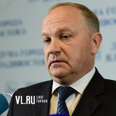Глава Владивостока Олег Гуменюк за прошлый год заработал чуть больше 2,5 млн рублей