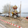 В начале мая жители Владивостока обратили внимание, что арт-объекты в виде рыб и ракушек на набережной Спортивной гавани реставрируют — newsvl.ru