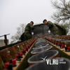 Морпехи Владивостока готовят фейерверочные установки к вечернему салюту (ФОТО)