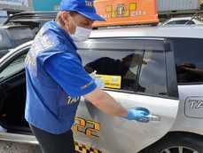 С помощью серебра очищают от коронавируса автомобили такси в Хабаровске 