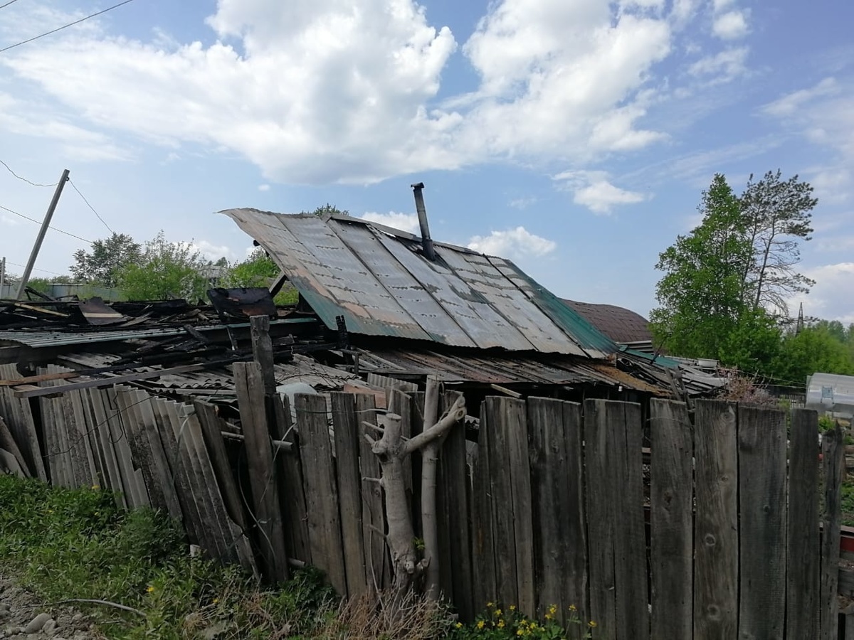 Биробиджанец едва не сгорел во сне во время пожара (ФОТО) — Новости  Хабаровска