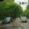 Из-за дождя на Гамарника затопило дорогу (ВИДЕО)
