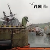 Залитую нечистотами с бывшего эсминца «Боевой» акваторию под Находкой чистят средством для мытья посуды – экологи (ВИДЕО)