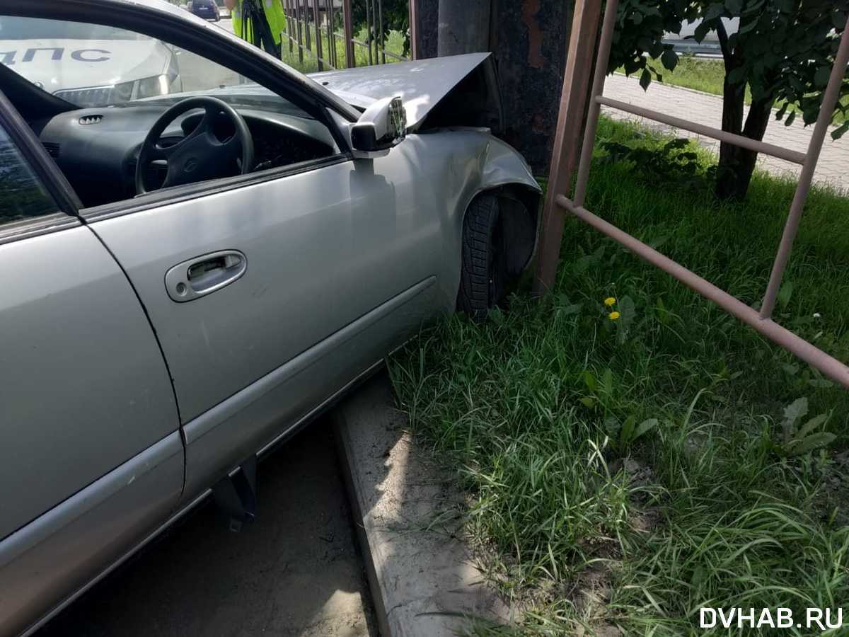 Пьяный водитель протащил полицейского десять метров на машине по улице  Краснореченской (ФОТО) — Новости Хабаровска