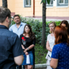 В итоге участники собрания переместились ближе к заднему двору училища — newsvl.ru