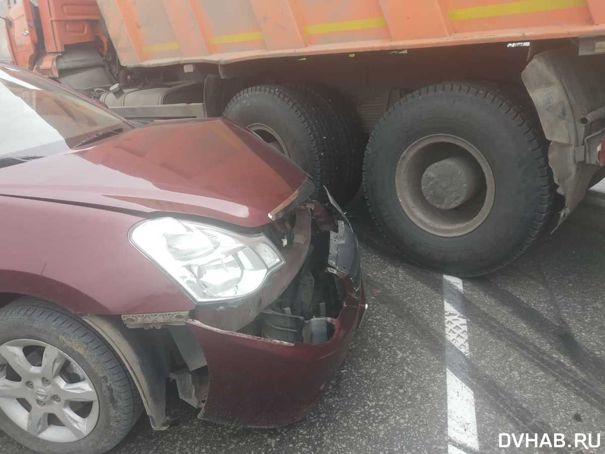 Рассудить водителей в ДТП на Воронежской не смогли даже автоинспекторы  (ФОТО) — Новости Хабаровска