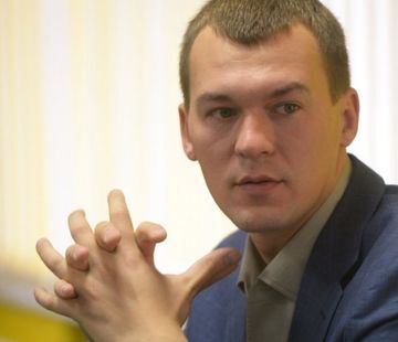 Новости к завтраку: Дегтярев принял решение перевезти семью в Хабаровск