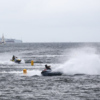 Рядом с аквабайкерами находились яхты, но ситуацию в море контролировала ГИМС — newsvl.ru