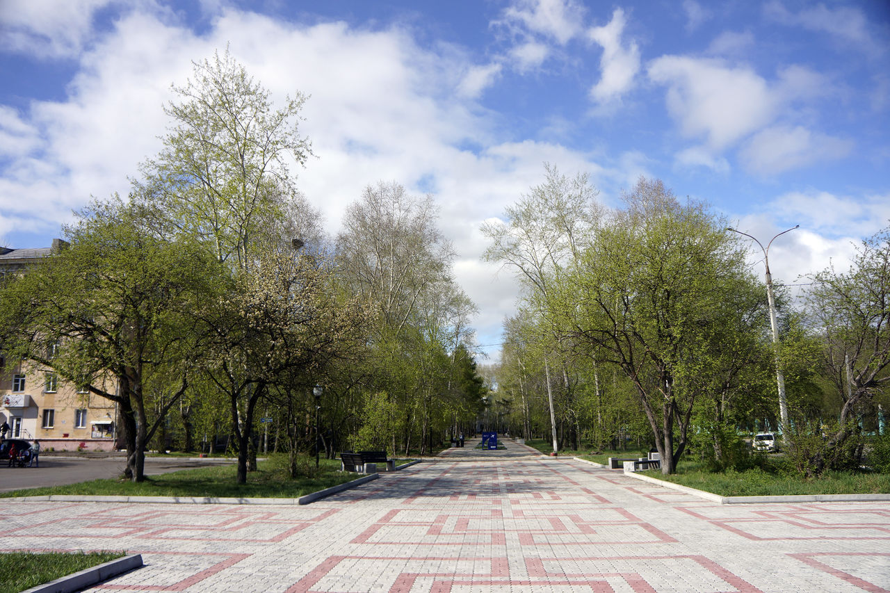 Город комсомольское. Комсомольское Донецкая область. Город Комсомольское Донецкая область. Комсомольск на Амуре климат. Комсомольск-на-Амуре сейчас.