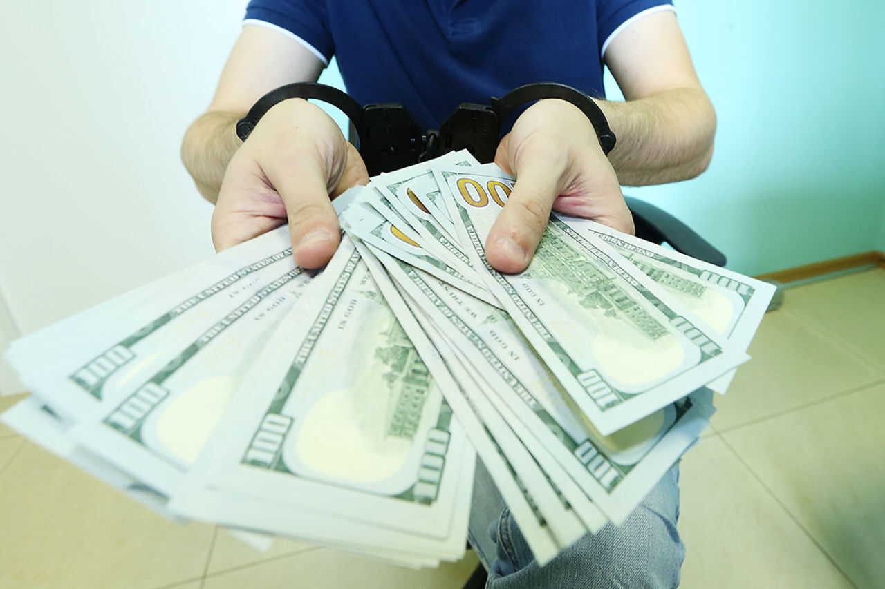 Форма в российских тюрьмах. Новослободская 45 сизо 2 бутырка. Пресс денег. Деньги осужденным. Bribery and corruption.