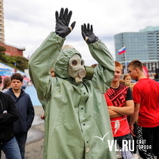 Оказать медпомощь и разобрать автомат: во Владивостоке проходит военно-патриотический фестиваль «Сила Победы» 