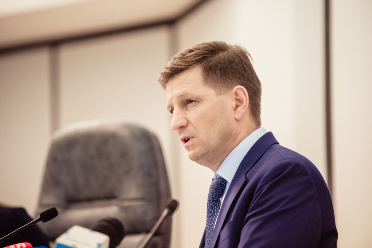 экс-главу хабаровского края сергея фургала. бывший губернатор хабаровского края фургал где сейчас. бывший губернатор хабаровского края фургал где сейчас. сергей фургал 2021. сергей фургал.