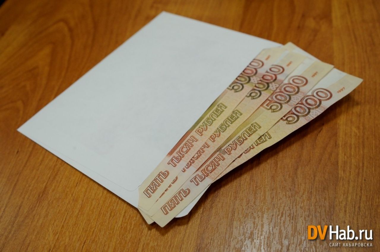 Долг за проезд. Миллион рублей фото. Пятитысячная купюра фото. Фальшивые 5000 рублей.